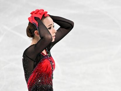 Kamila Valieva, sancionada por dopaje, durante los Juegos de Pekin, en 2022.