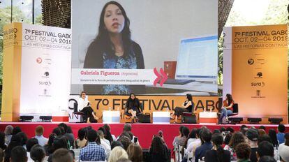 El panel conformado por Montserrat Domínguez, subdirectora de EL PAÍS, Gabriela Wiener, Josefina Licitra y Gabriela Figueroa. 