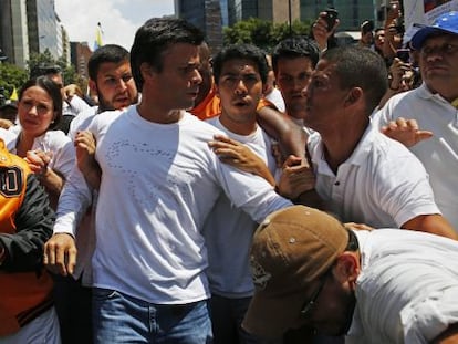 Leopoldo L&oacute;pez, en una manifestaci&oacute;n el 18 de febrero.