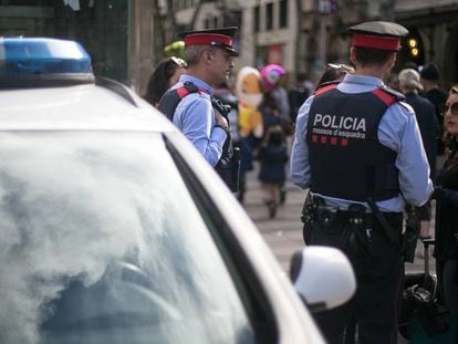 Una patrulla de Mossos, en La Rambla.