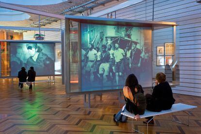 Una de las salas del Museo de la Emigración en el imponente Palacio de la Porté Dorée, en París.