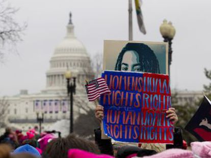 La Marcha de las Mujeres atrae a la capital a manifestantes de todo EE UU y otros países. Ciudades como Nueva York, Boston, Chicago o Atlanta celebran sus propias marchas