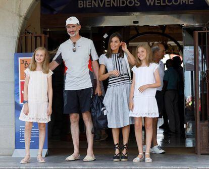 Los Reyes y sus hijas, el verano pasado en Palma.