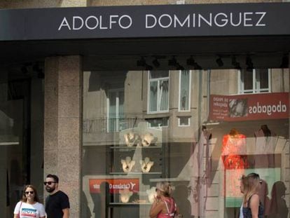 Adolfo Domínguez perdió 19 millones en 2020 tras vender un 42% menos