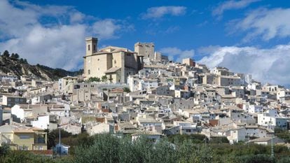 La localidad murciana de Moratalla, con su castillo.