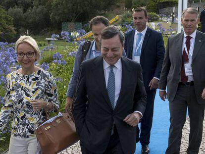 Mario Draghi, presidente del BCE, este martes en Sintra (Portugal).