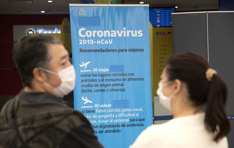 Un cartel en el Aeropuerto Internacional Ministro Pistarini, Argentina.