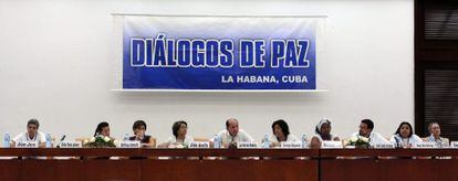 El tercer grupo de v&iacute;ctimas habla en la Mesa de Di&aacute;logos de Paz. 