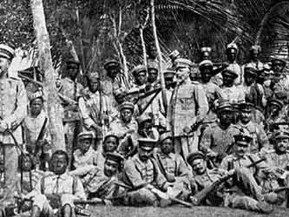 La Guardia Colonial colaboró en el reclutamiento de mano de obra. Cualquier pretexto legal servía para obligar a los guineanos a trabajar en las plantaciones.