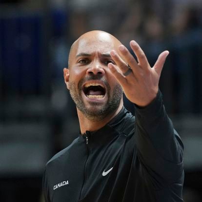 Canada's head coach Jordi Fernandez gestures during a firendly basketball match between Germany and Canada in Berlin, Germany, Wednesday, Aug. 9 2023. (Soeren Stache/dpa via AP)