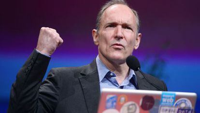 Tim Berners-Lee durante su intervenci&oacute;n en una conferencia en Lyon