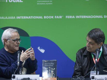 Juan Cruz y Sergio Ramírez en la presentación de 'Primeras personas'
