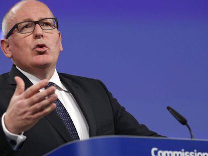 Frans Timmermans explica els detalls legals del pacte amb Turquia.