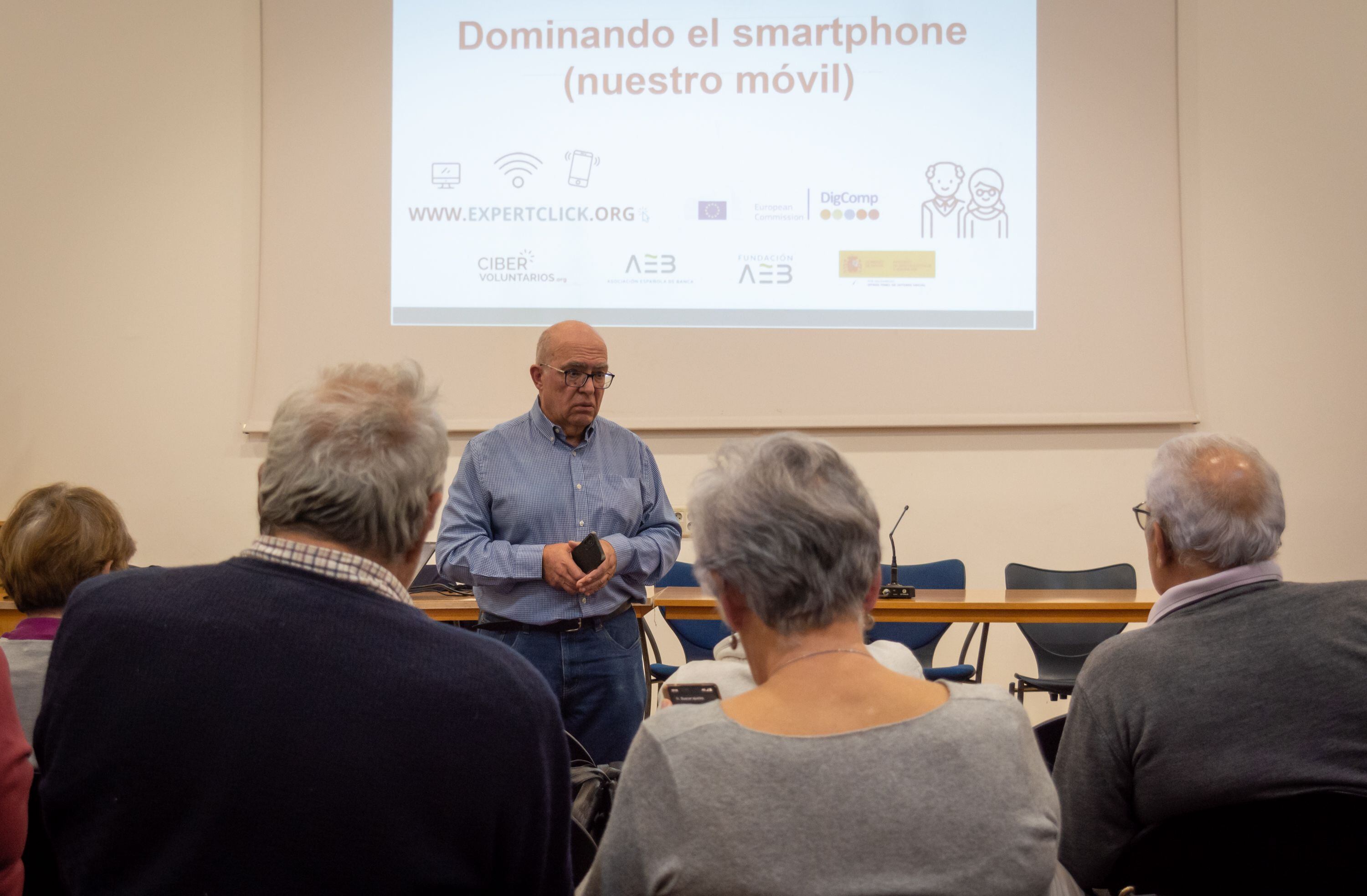 Curso de herramientas digitales de expertclick, el 22 de enero de 2024 en Rivas-Vaciamadrid.