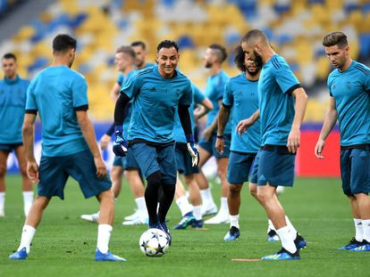 Keylor Navas en el entrenamiento de este viernes, el último antes de la final.