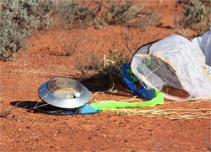 La cápsula de la nave japonesa <i>Hayebusa</i> que trajo las muestras del asteroide Itokawa aterrizó  en el sur de Australia en junio de 2010.