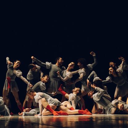 'One of Four Periods in Time', de Tania Carvalho, por el Ballet Nacional de Marsella.