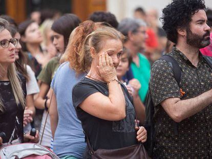 Concentración este martes en Castellón en repulsa por el asesinato de dos menores a manos de su padre.