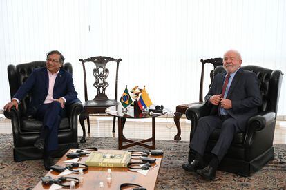 Os presidentes se reuniram hoje em Brasília.