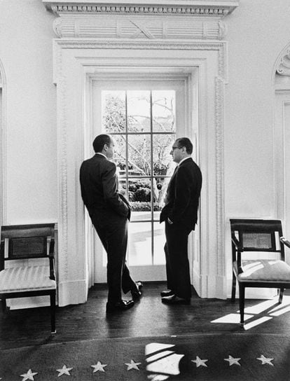 Richard Nixon dan Henry Kissinger di Ruang Oval, 10 Februari 1971.
