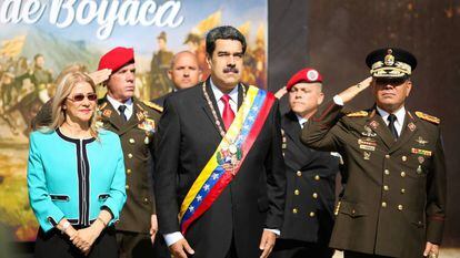 Nicolás Maduro, este miércoles en Caracas, con su esposa Cilia Flores.