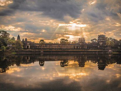 Angkor Wat, una de las mayores joyas urbanas de la antig&uuml;edad, en Camboya.