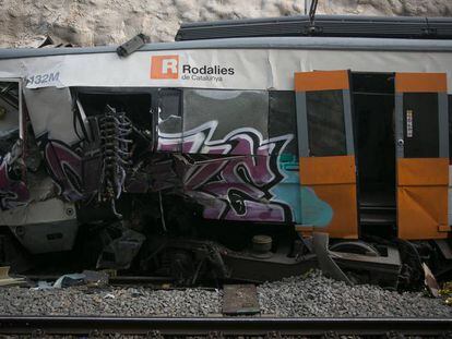 Los dos trenes accidentados ayer en Castellgalí.