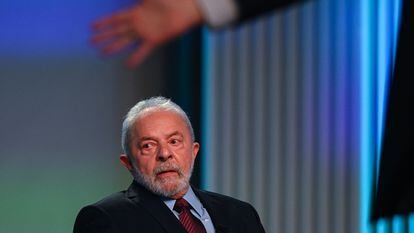Luiz Inácio Lula da Silva, antes del comienzo del último debate televisado antes de las elecciones presidenciales de Brasil el próximo domingo 2 de octubre.