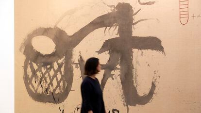 La Fundació Antoni Tàpies inicia a partir del miércoles 13, cuando se cumplen 100 años del nacimiento del artista, el programa del Año Tàpies, con una serie de actividades, publicaciones, proyectos de creación y exposiciones.