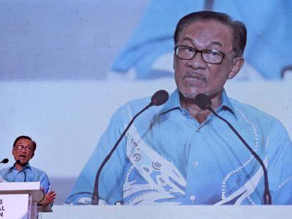 El líder del partido Justicia Popular Anwar Ibrahim, en un discurso en Shah Alam (Malasia) el 18 de noviembre. 