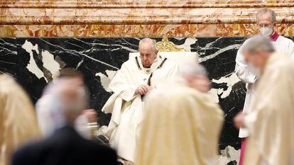 El papa Francisco, durante la misa del pasado 6 de enero en el Vaticano.