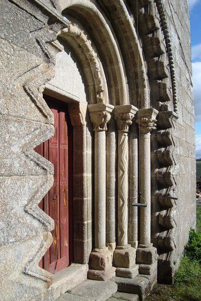 Iglesia de San Pedro de Bembrive, en Vigo, una de las joyas desconocidas del románico gallego.