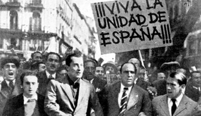 Manifestació liderada por José Antonio Primo de Rivera per defensar la unitat d'Espanya davant de la proclamació de la República Catalana, el 7 d'octubre del 1934.