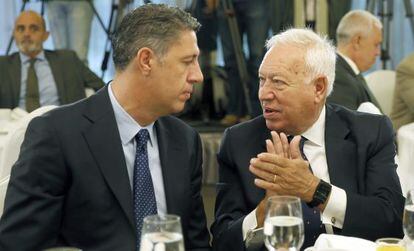 El ministre d'Exteriors, García-Margallo (dreta), amb el candidat del PP a la Generalitat, García Albiol, aquest divendres.
