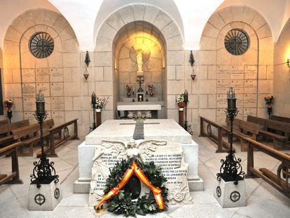 Cripta del Alcázar de Toledo donde están enterrados Milans del Bosch y Moscardó.