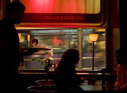 Interior del Museo Chicote, local legendario de la Gran Vía cuyo diseño interior proyectó en 1931 el arquitecto Luis Gutiérrez Soto.