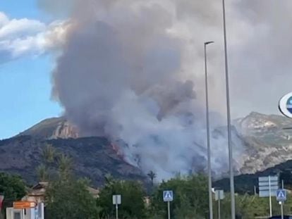 Declarado un incendio en la zona de la Casella de Alzira (Valencia)
CEDIDA EUROPA PRESS
14/04/2023