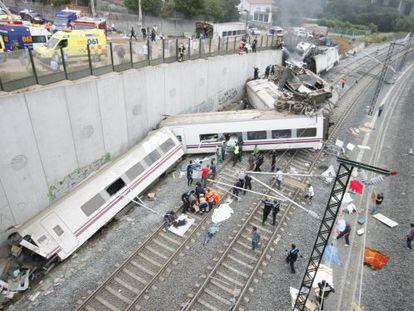 Tren Alvia accidentado en Santiago