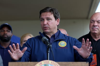 Ron DeSantis offered this Tuesday in Cape Coral a press conference to update the information on Hurricane 'Ian'.