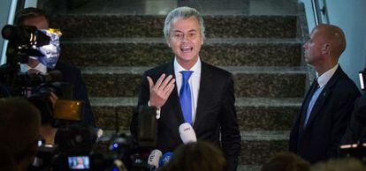 Geert Wilders en una rueda de prensa en La Haya el s&aacute;bado.