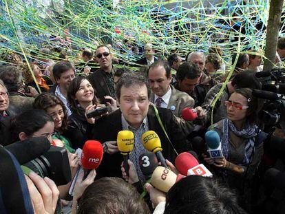 Inauguración festiva y críticas para la plaza de Lesseps