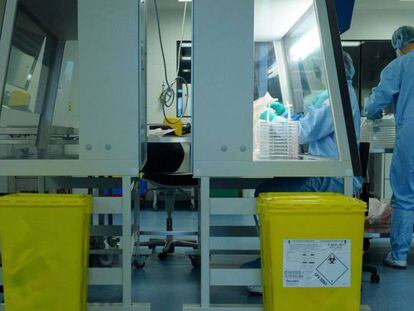 Laboratorios de YposKesi, la primera compañía farmacéutica francesa que produce terapias génicas y celulares para enfermedades raras.