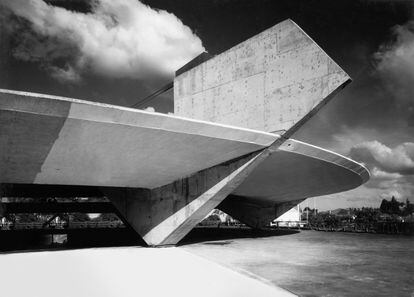 Stadium of Brazilian club Atlético Paulistano, designed by architect Paulo Mendes da Rocha.