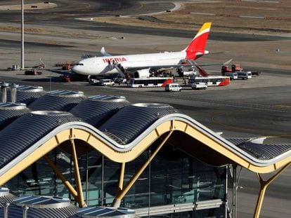 El Aeropuerto de Barajas recupera su actividad tras registrar demoras por drones