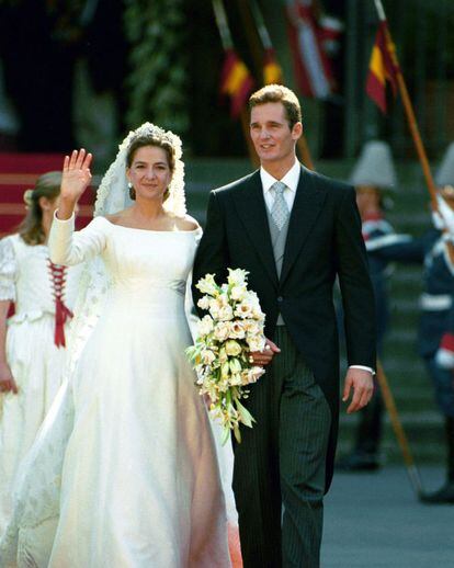 El 4 octubre de 1997 contrajeron matrimonio en Barcelona el jugador de balonmano Iñaki Urdangarín y la jija del Rey Juan Carlos, Cristina de Borbón. Se habían conocido a finales de julio de 1996 durante los Juegos Olímpicos de Atlanta.