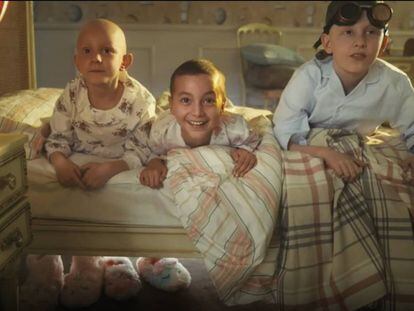 Tres niños con cáncer.