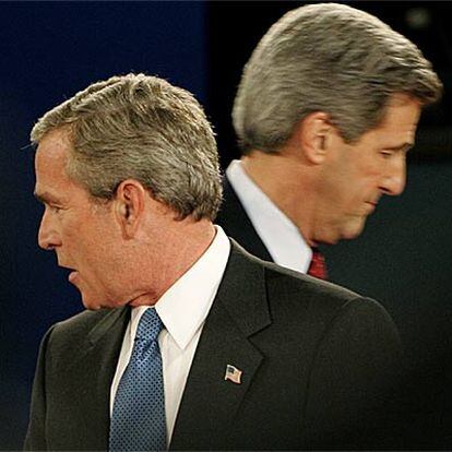 Bush y Kerry se cruzan tras terminar el debate