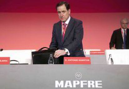 El presidente de Mapfre, Antonio Huertas, en la &uacute;ltima junta de accionistas de la aseguradora.