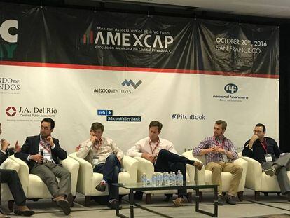 Panel de emprendedores durante el M&eacute;xico CV Day.