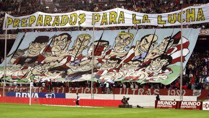 Pancarta del Frente Atlético en el Calderón.